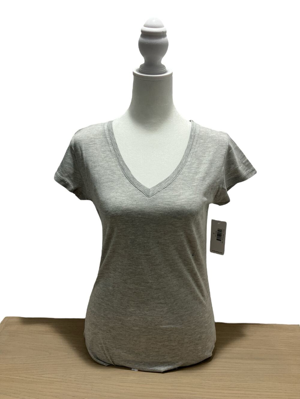 Vera Bradley Lyric Essential Tee V-Neck Grey Small